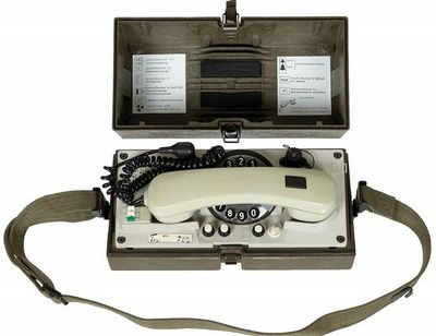 BW Veldtelefoon, "Krone WF", in koffer en gebruikt