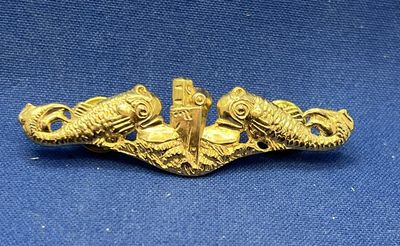 US - Navy Submarine Officer Badge (342)
