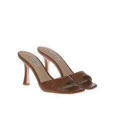 SLIPPERS VAN GUESS
FL6SE2PEL19 COGNAC