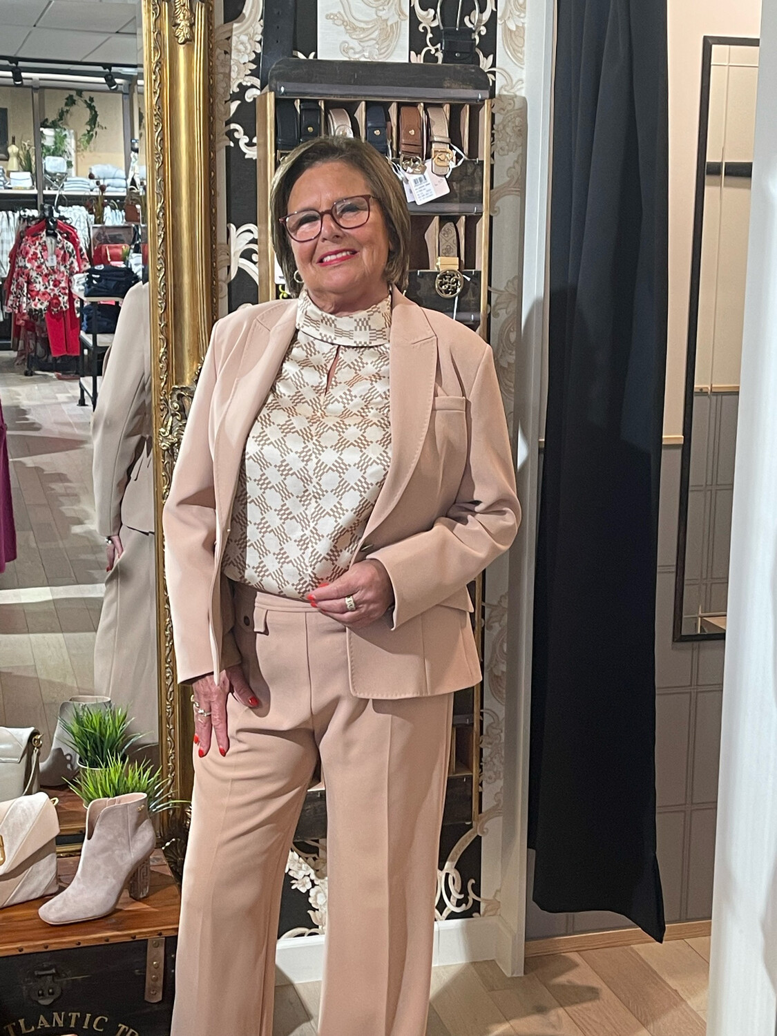 BLAZER VAN NENETTE
36BB-BEART NOISETTE