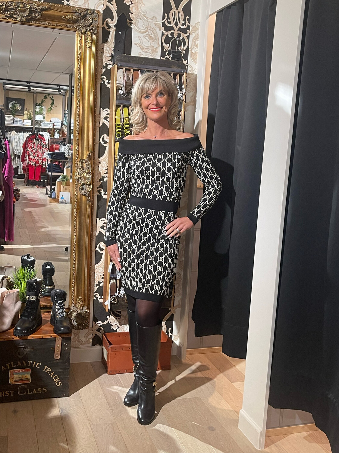 KLEED VAN MARCIANO BY GUESS
3BGK0F5751Z FJZ2