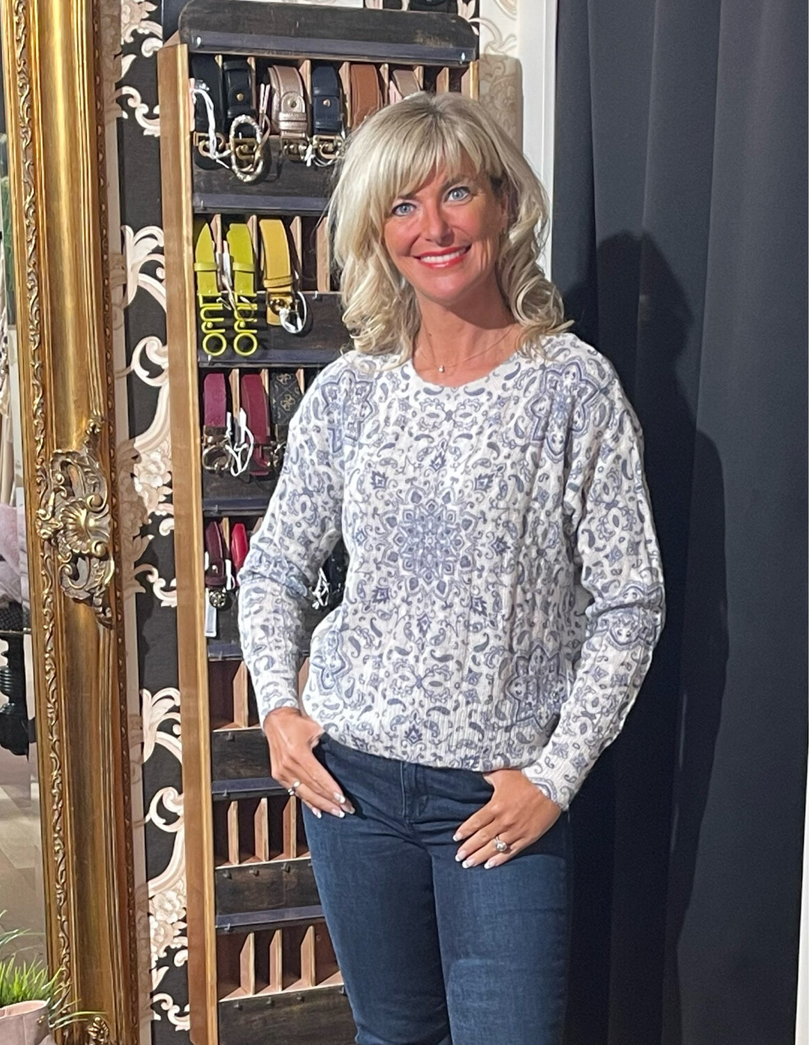 PULL VAN GUESS
W2BR27Z31K0P7LN