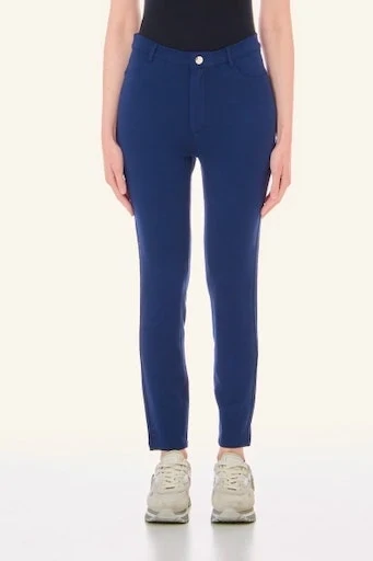 BROEK VAN LIU JO
TA4149-JS182 N9043 DRESS BLUE/LIUJO