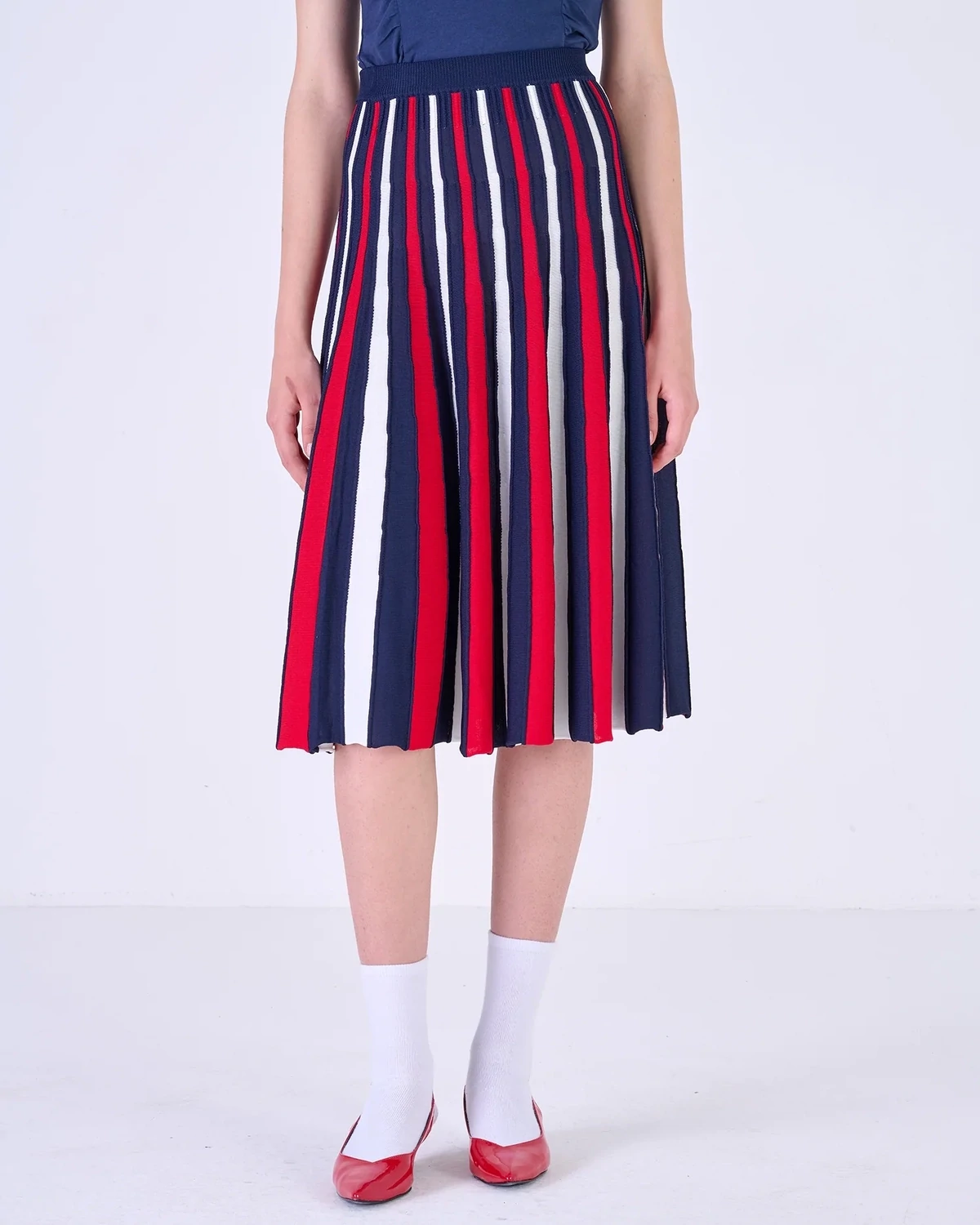 ROK VAN SILVIAN HEACH
GPP24314GO BLUE SODALITE