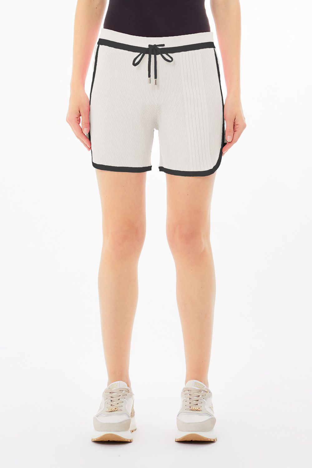 SHORT VAN LIU JO TA5095-MS022 C3594 WHITE MILK/NUIT NOIR