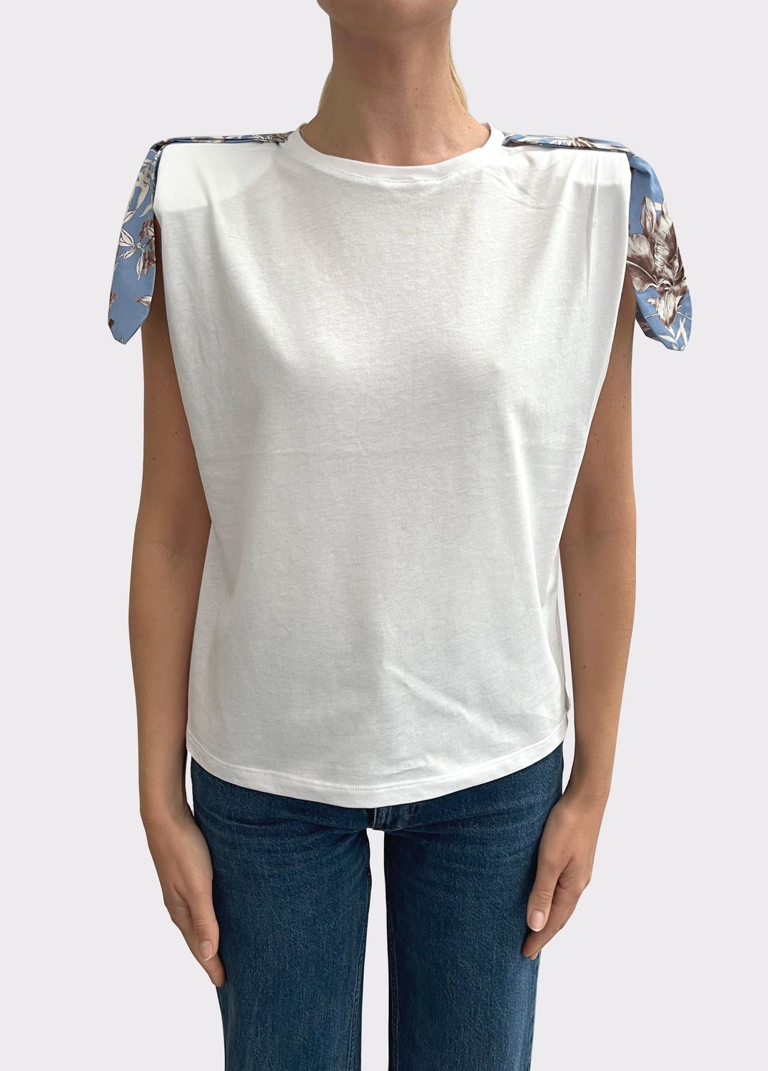 T-SHIRT VAN LIU JO WA6201-J6308 P9551 BCO/BR.BL.WAVE LILY