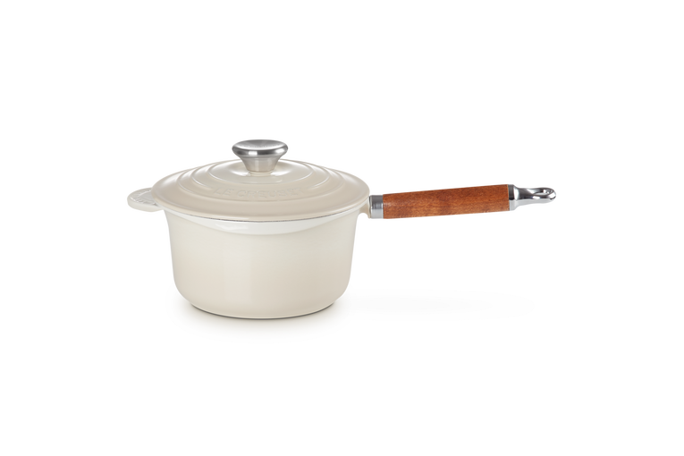 Le Creuset Gietijzer Steelpan met deksel & houten handvat Meringue 18CM 1,8L