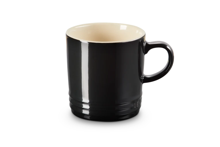 Le Creuset set van 4 Aardewerken Mokken Ebbenzwart 350ML Le Creuset set van 4 Aardewerken Mokken Ebbenzwart 350ML