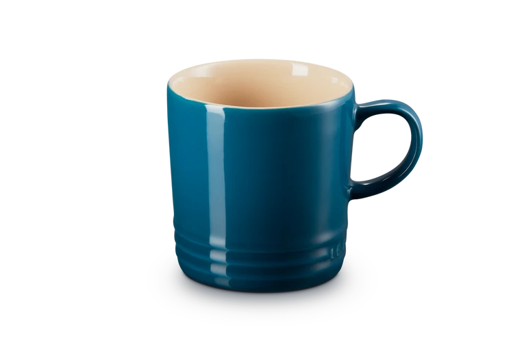 Le Creuset set van 4 Aardewerken Mokken Deep Teal 350ML Le Creuset set van 4 Aardewerken Mokken Deep Teal 350ML