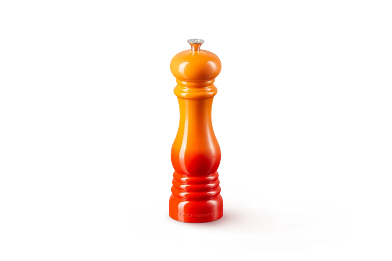 Le Creuset Zoutmolen Oranjerood 21CM Le Creuset Zoutmolen Oranjerood 21CM