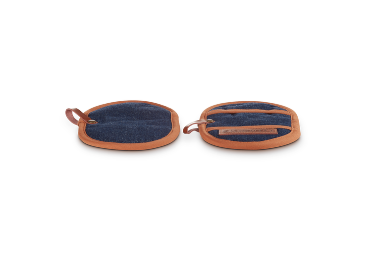 Le Creuset Set van 2 Pannenlappen Denim 18x12,5CM