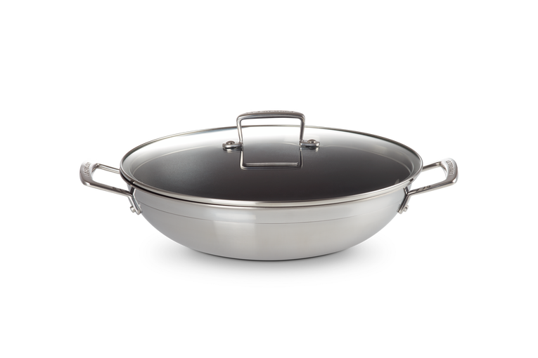 Le Creuset RVS Wok met anit-aanbak en glazen deksel 30cm 4,8l Le Creuset RVS Wok met anit-aanbak en glazen deksel 30cm 4,8l