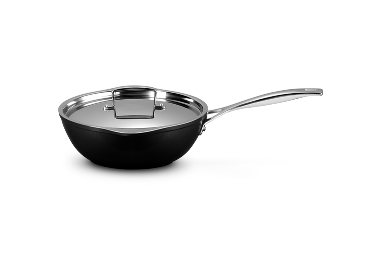 Le Creuset Anti-Aanbak Chef's Pan met schenktuitjes 24CM 2,8L