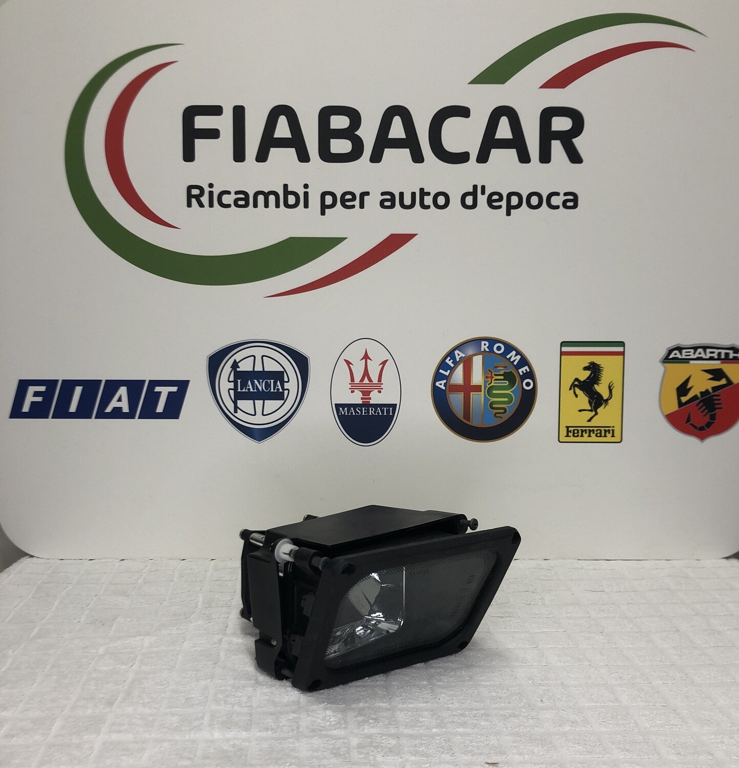 Phare anti brouillard droite