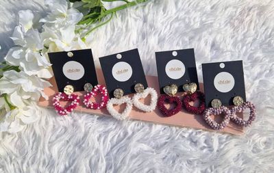 Bold hearts oorbellen - Zwart zilver