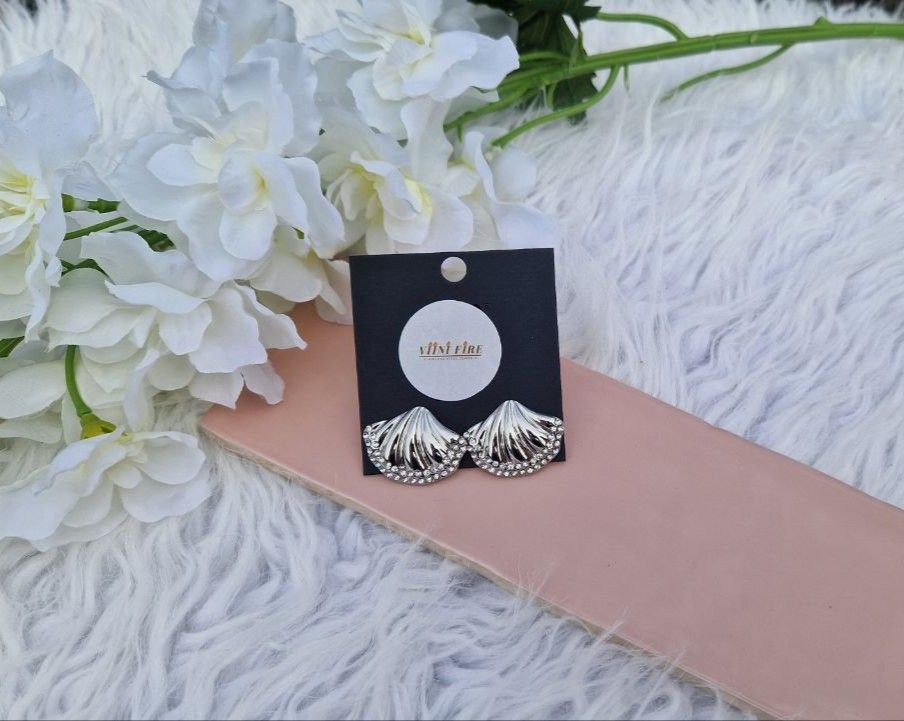 Shells and diamonds oorbellen - Zilver