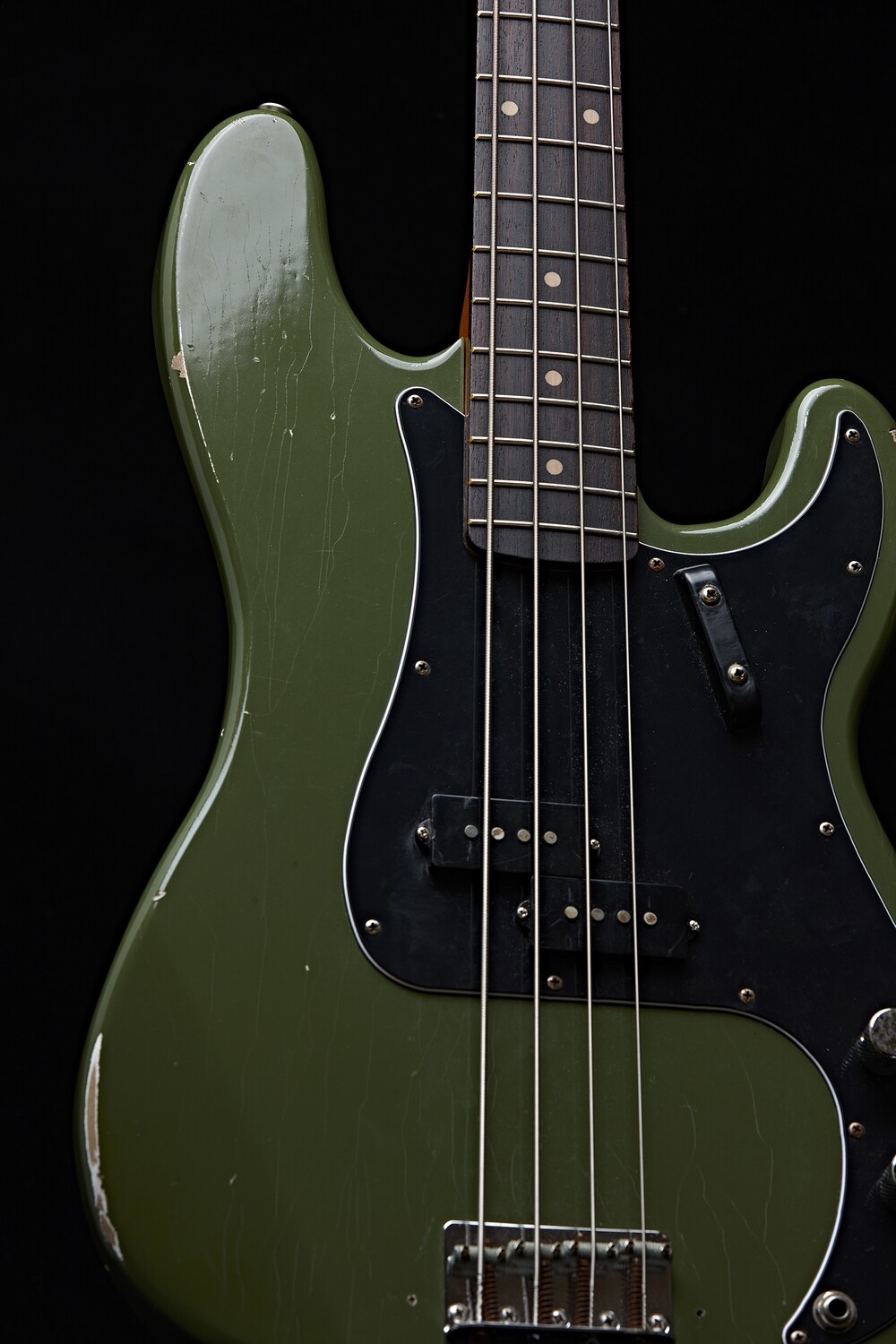 Vegarelics Precision Bass Olive Green