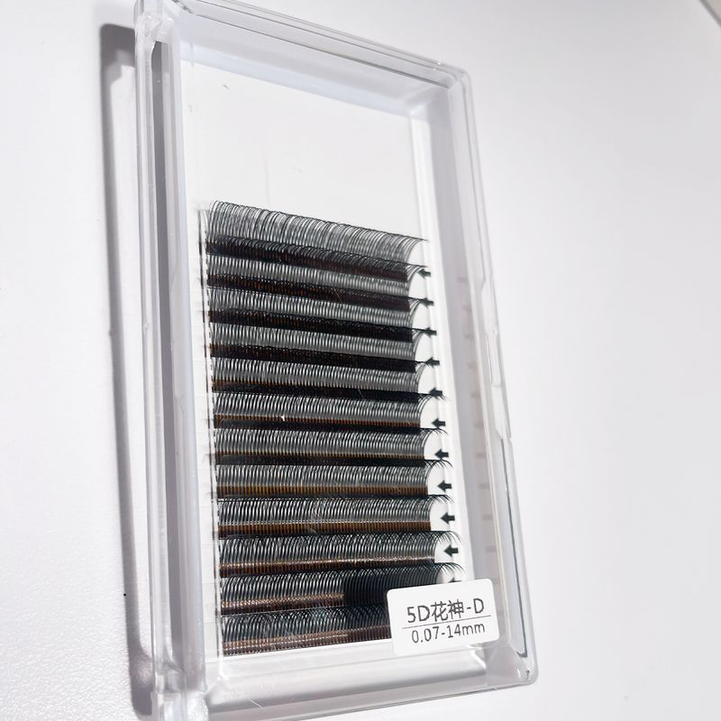 Lash Spikes 5D 14mm