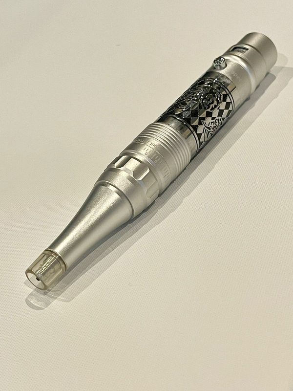 Wireless permanent makeup machine