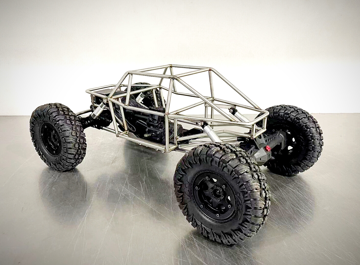 A1 Moon Buggy VS4-10, SCX10ii and Capra USD322 (Deposit 150)