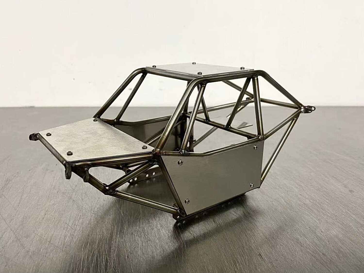 R2VFD Moon Buggy chassis for Vanquish platforms, from USD299 (Deposit USD150)