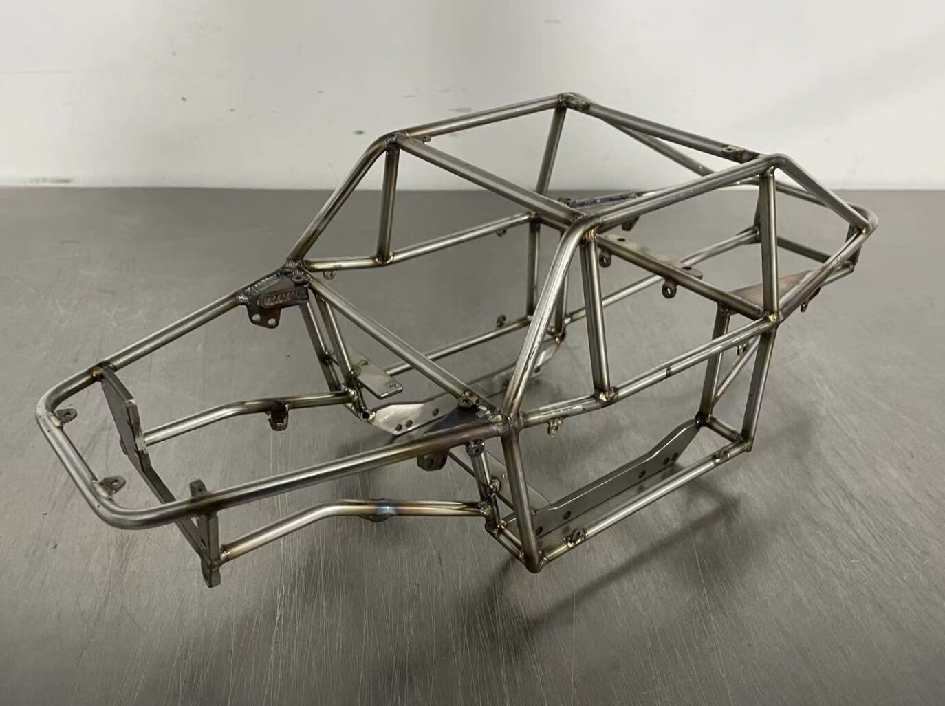 A1 Moon Buggy for Vanquish VS4-10 Phoenix, Ultra and Pro. 4WS compatible with rear chassis-mounted steering servo (Ready to ship)