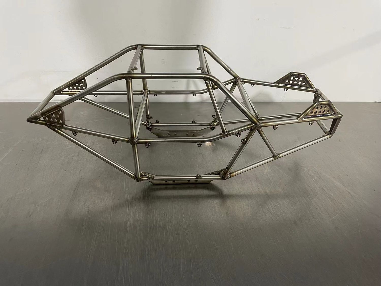 R2XXL Moon Buggy chassis for SCX6 with 5th scale servo mount (Ready to ship)