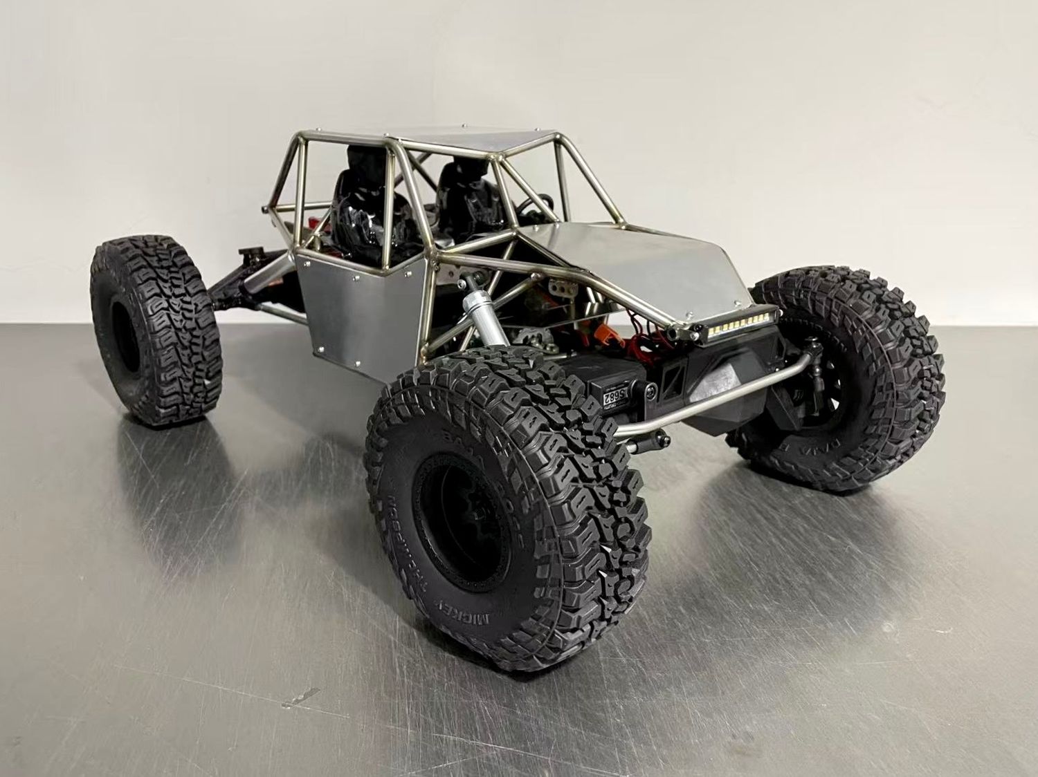 H1 Two Seat Comp Buggy for Axial AXP8 Gilamon, Wraith or Bomber. Standard Set from USD449 (Deposit USD150)