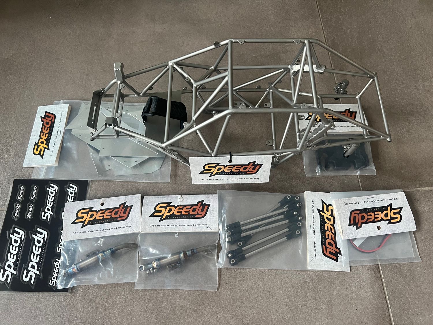 OAA chassis with chassis mounted servo for SCX10 transmission (Ready to ship)