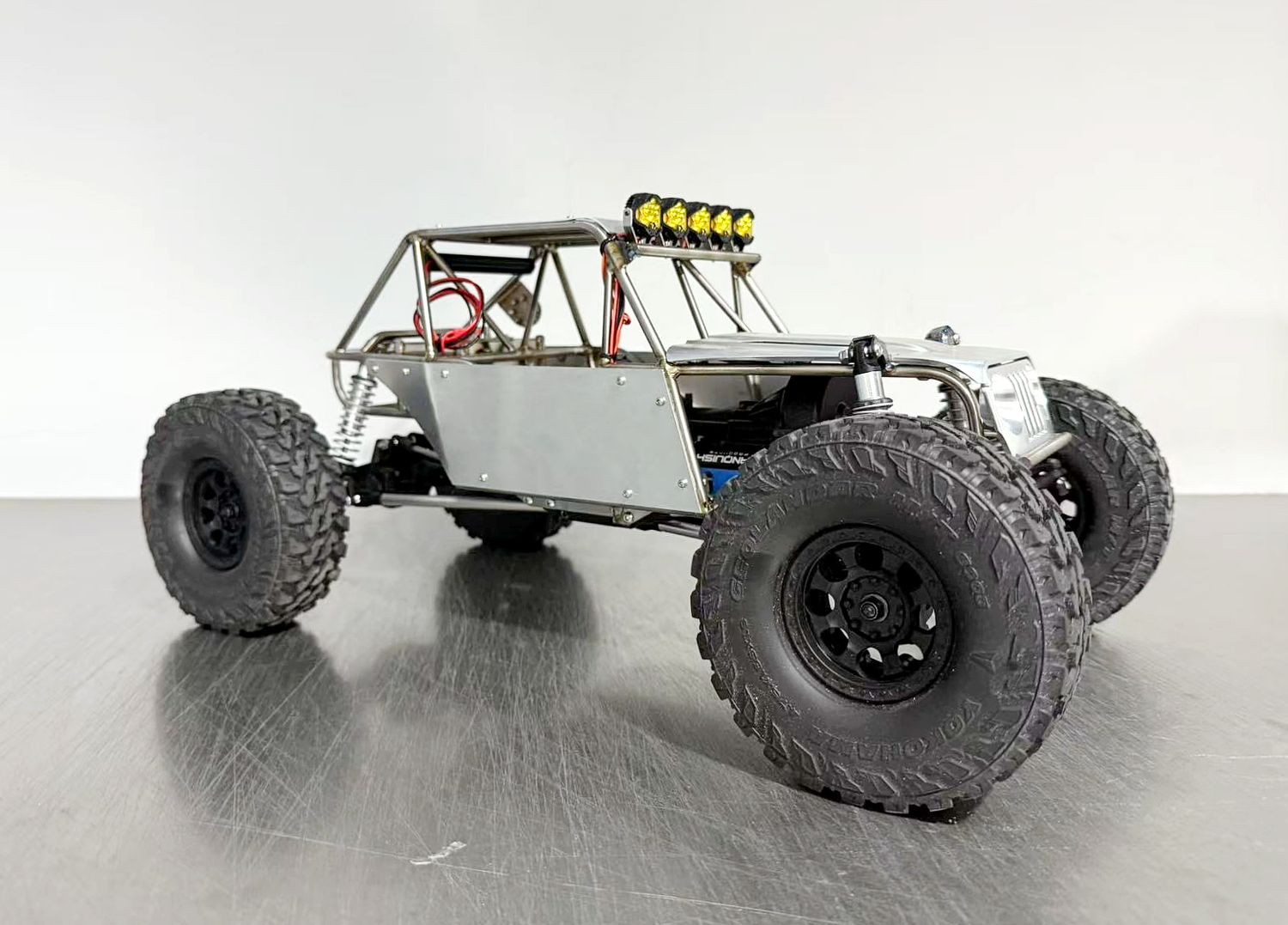 D2 chassis for Vanquish H10 Optic/SCX10ii/Capra . Standard set from USD499 (Deposit USD150)