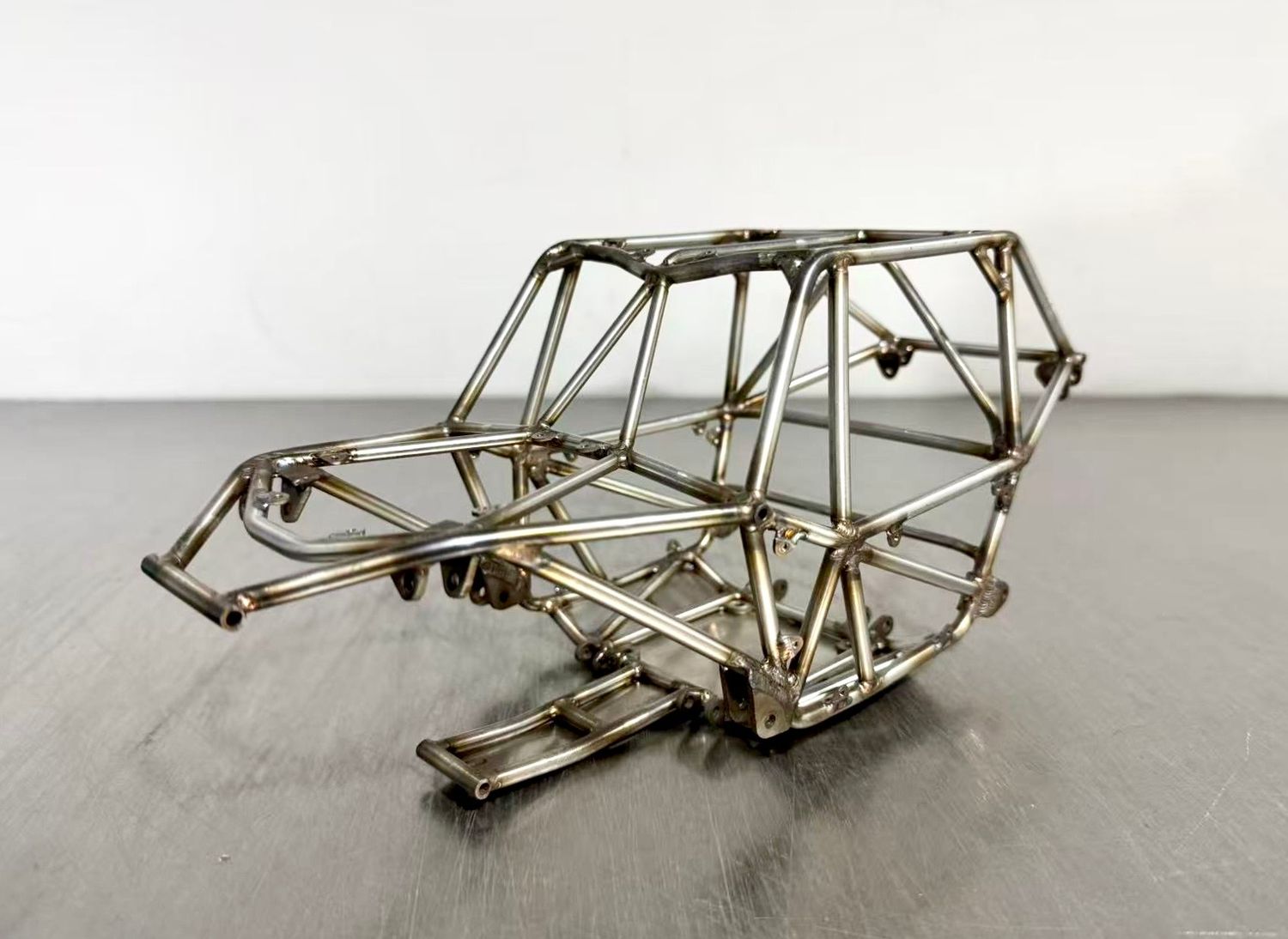 H2 Pro-scale moon buggy for Vanquish/SCX10ii platforms. Standard set from USD449 (Deposit USD150)