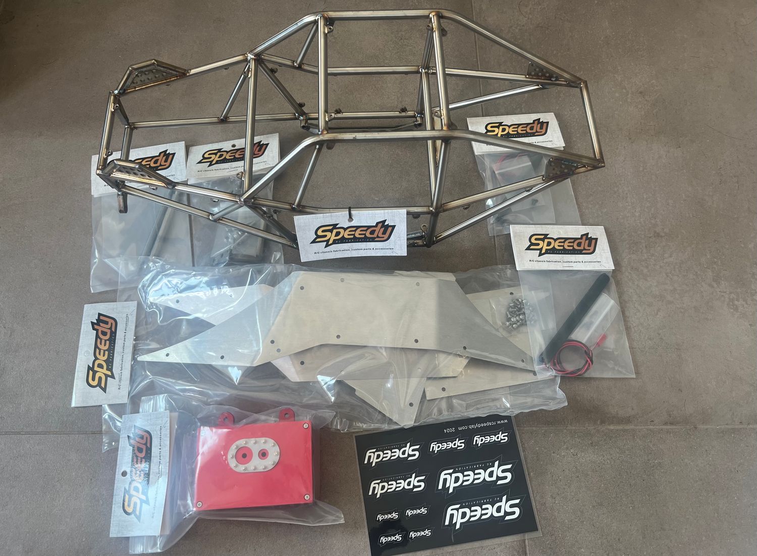 R2XXL Moon Buggy stainless chassis for SCX6 with 5th scale steering servo mount and extra (Ready to ship)