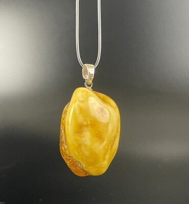 Exklusiver Bernstein Anhänger Milchig