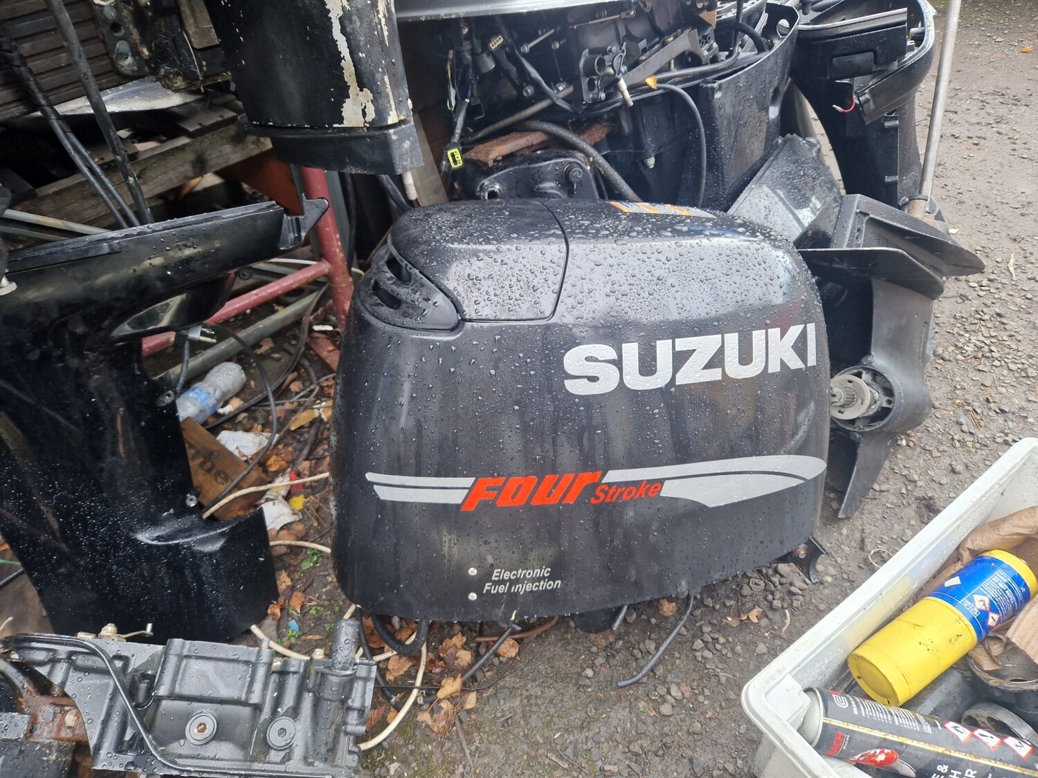 suzuki Df 90 breaking