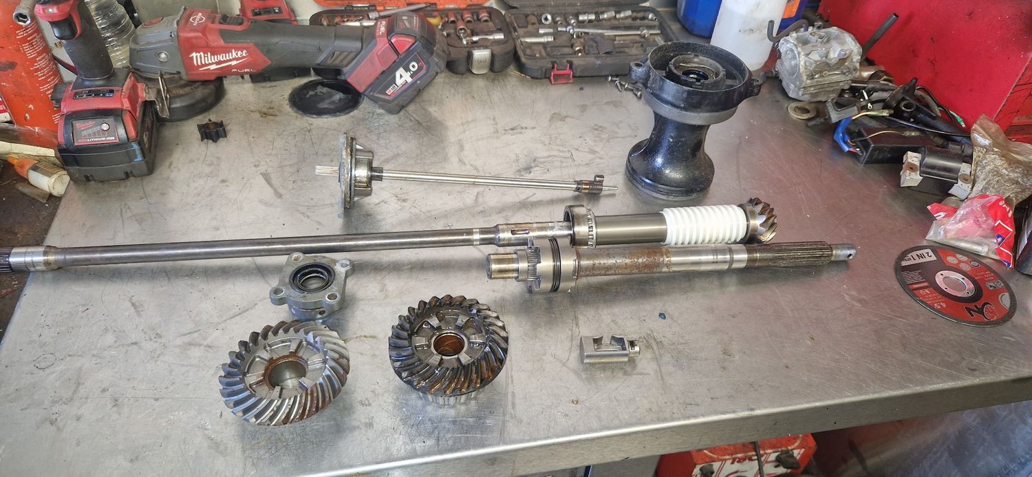 Suzuki df gearbox parts 70 to 90 hp