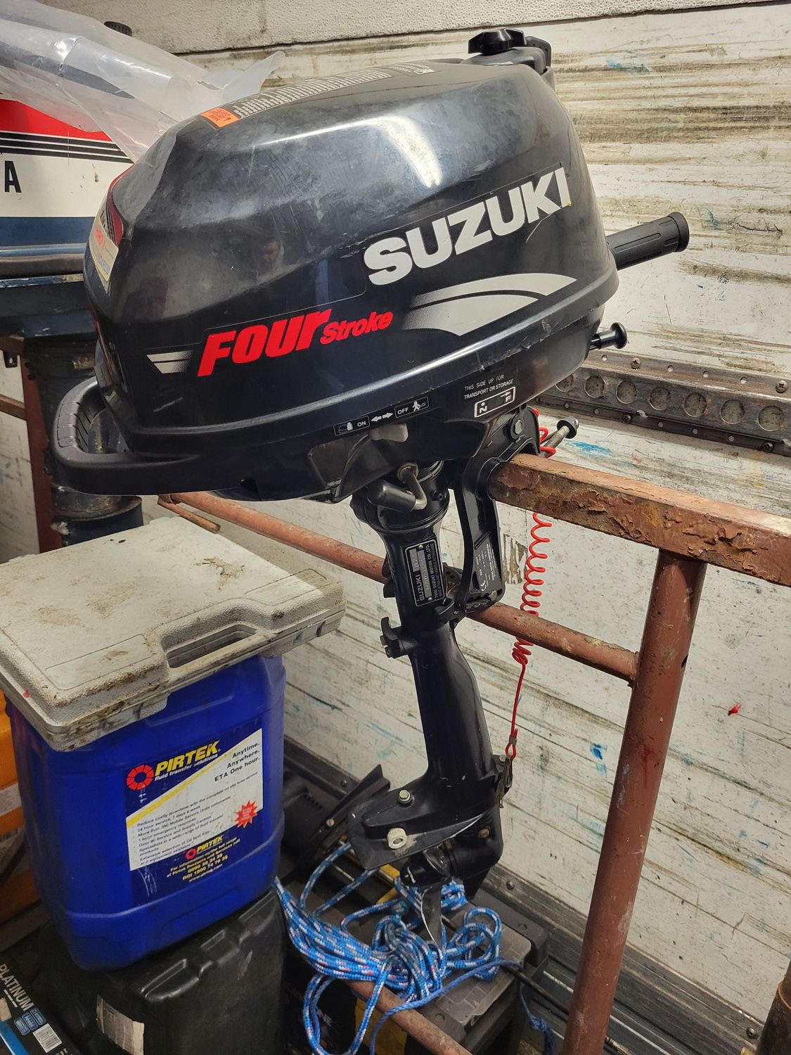 Suzuki Df 2.5