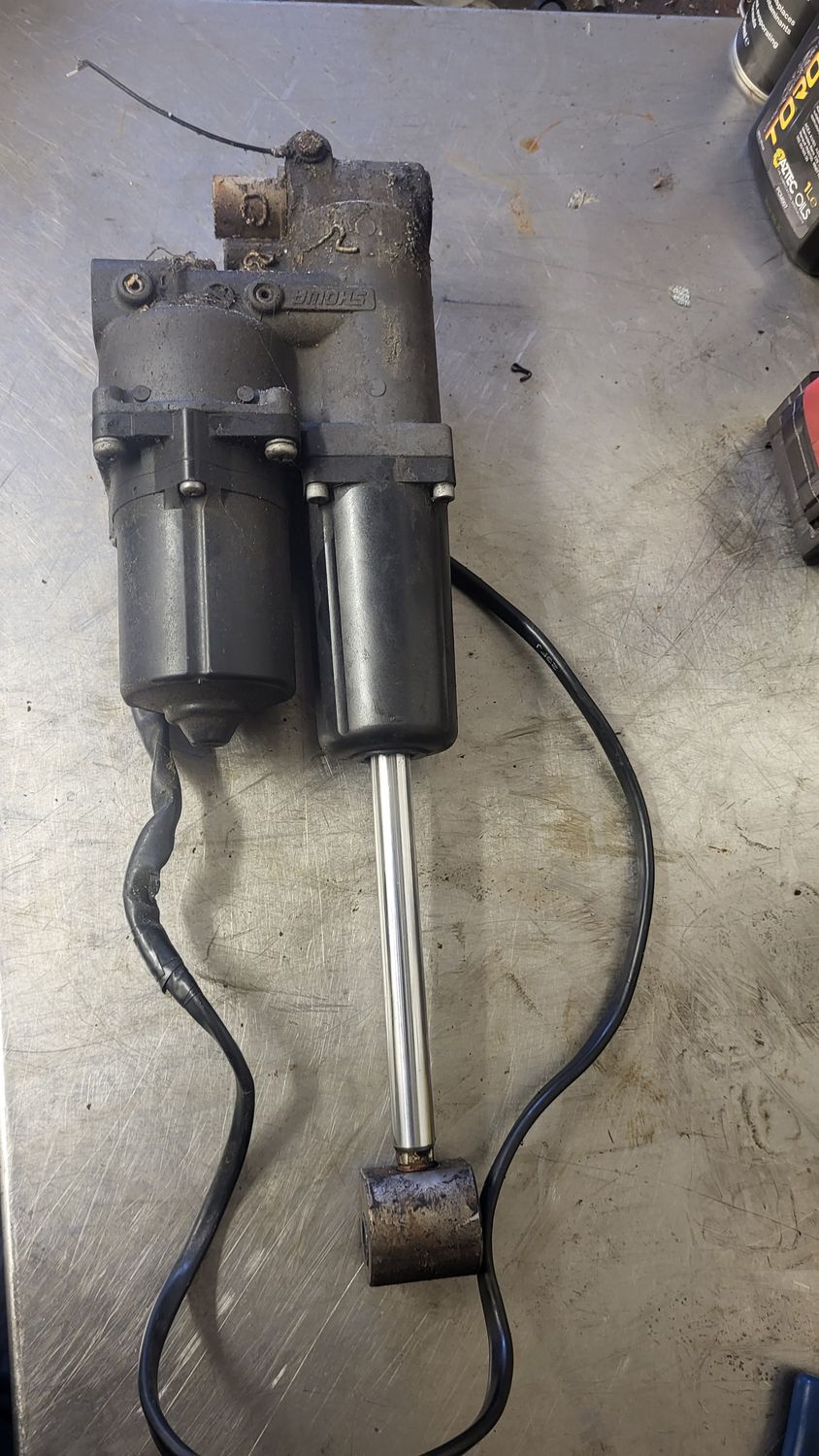 Tohatsu power trim tilt unit