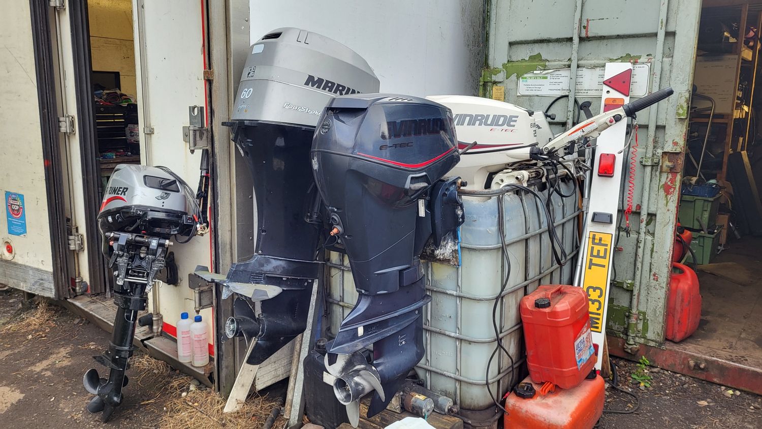Evinrude 40 Hp longshaft power trim tilt