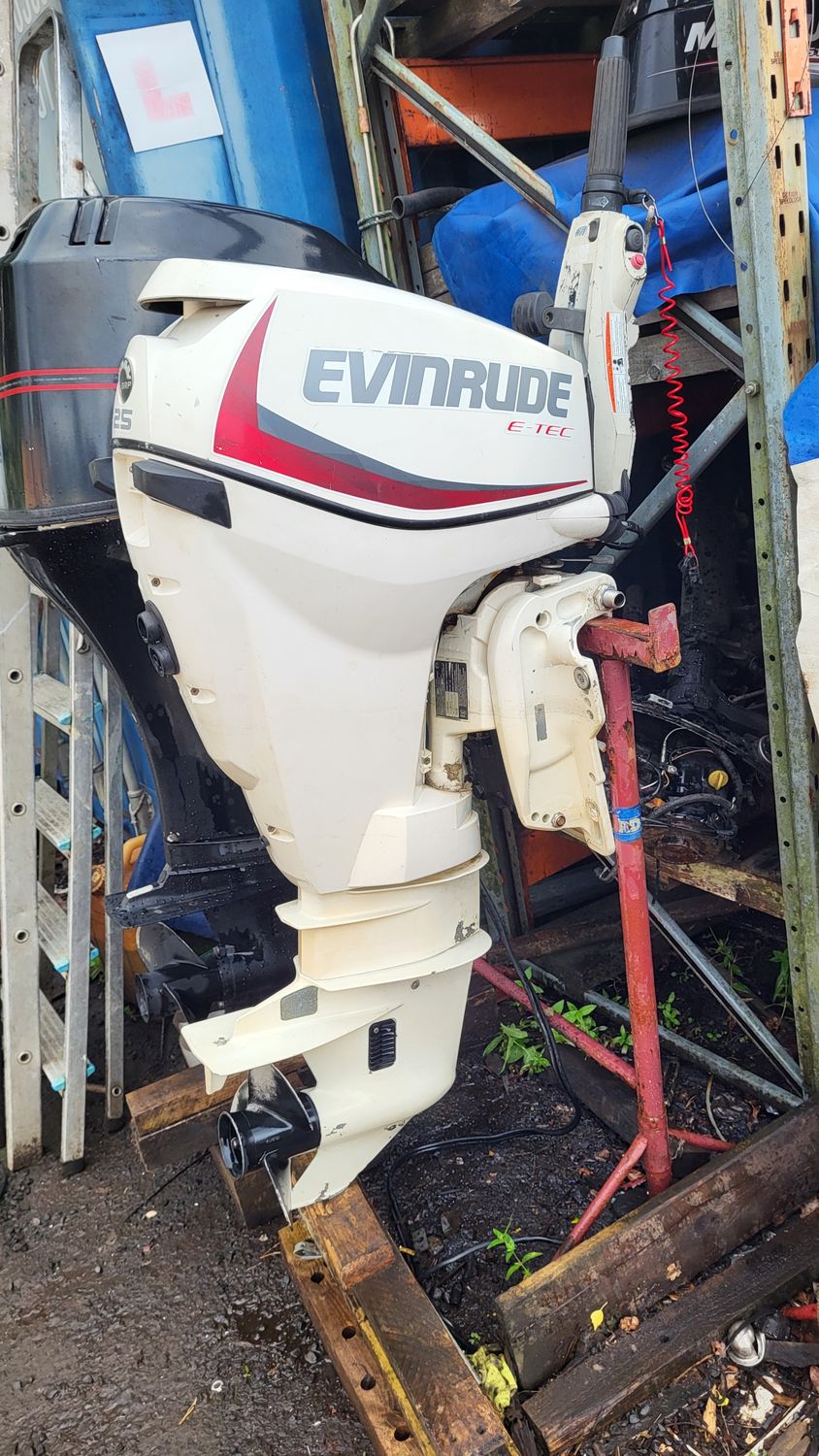 Evinrude 25 hp longshaft tiller power trim tilt