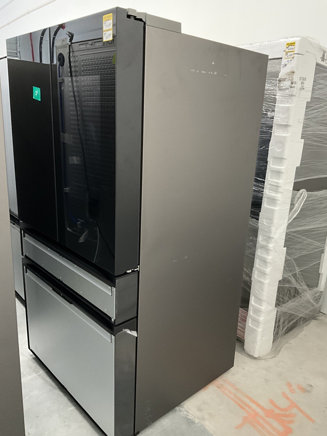 Samsung 28.6 cu. ft. Bespoke 4Door French Door Refrigerator with