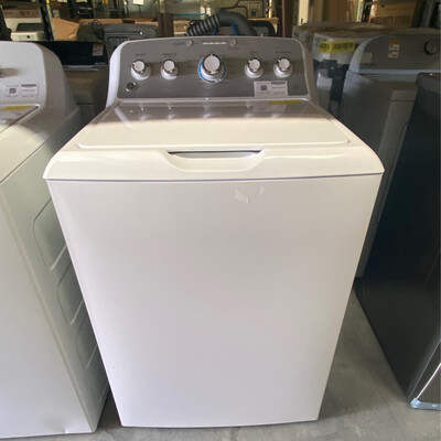 Washer GE 4.6 cu. ft. Capacity Washer with Stainless Steel Basket GTW540ASPWS MSRP $799
