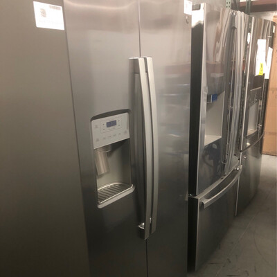 GE 21.8 Cu. Ft. Stainless Steel Counter-Depth Side-By-Side Refrigerator. Model GZS22IYNFS. MSRP $2099