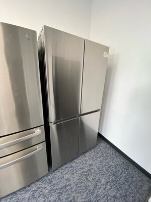 Samsung RF23A9671SR 22.8-cu ft 4-Door Counter-Depth French Door Refrigerator with Dual Ice Maker and Door within Door (Fingerprint Resistant Stainless Steel)