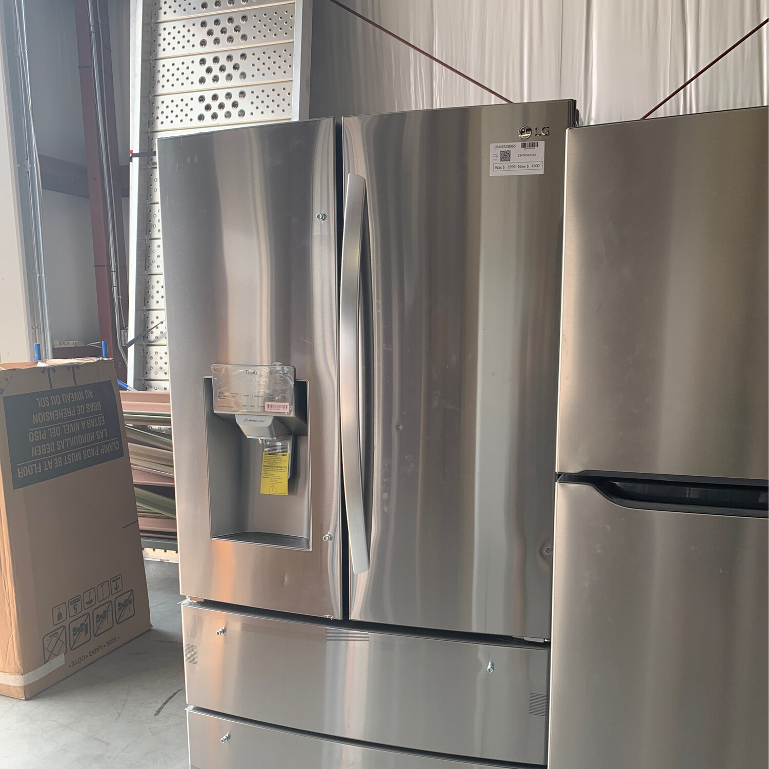 LG LRMXS2806S Craft Ice Smart WiFi Enabled 27.8-cu ft 4-Door French Door Refrigerator with Dual Ice Maker (Fingerprint Resistant) ENERGY STAR  S&amp;D