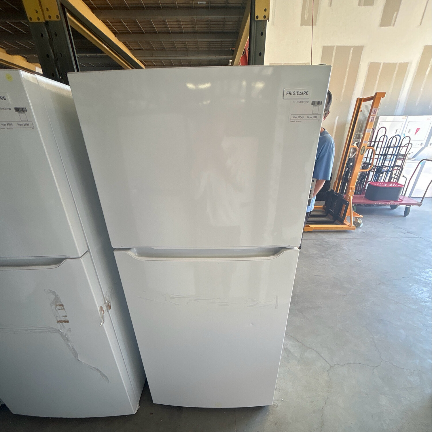 Frigidaire 18.3 Cu. Ft. Top Freezer Refrigerator FFHT1835VW MSRP $1049