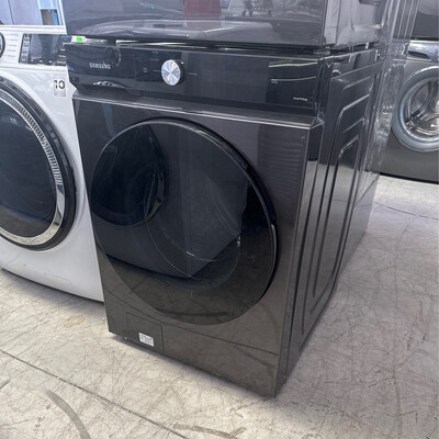 Samsung - Bespoke 5.3 cu. ft. Ultra-Capacity Smart Front Load Washer in Brushed Black with Super Speed Wash and AI Smart Dial WF53BB8700AV MSRP $1449