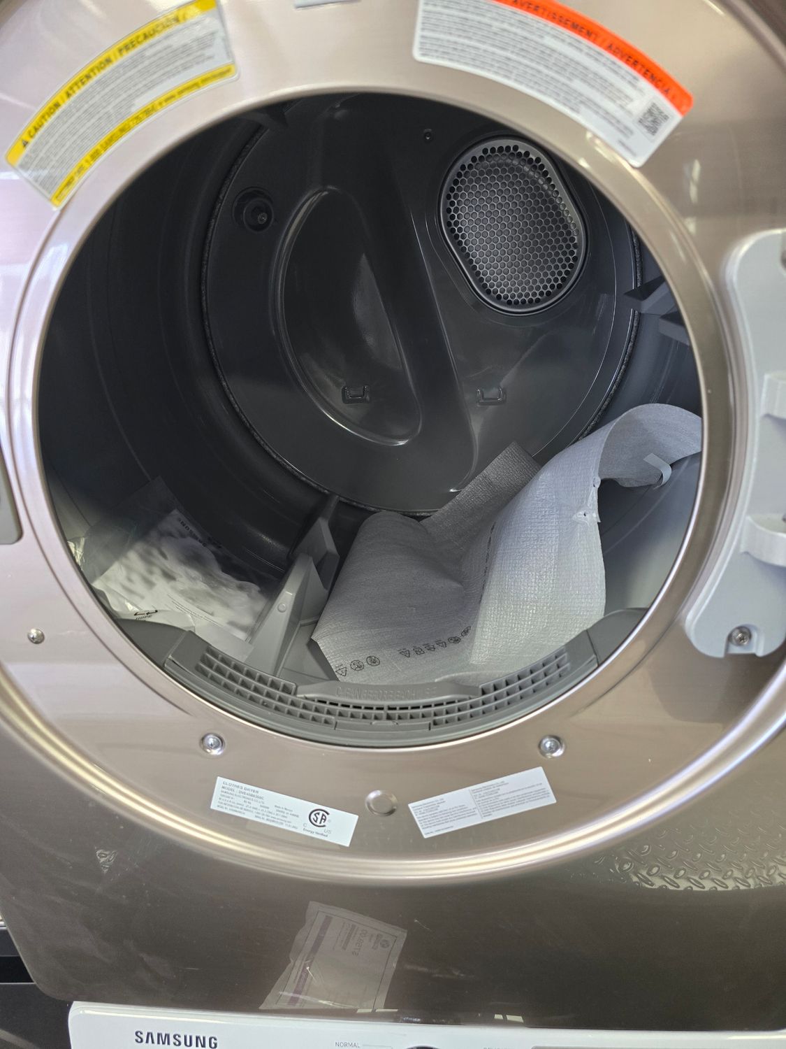 Samsung 7.5-cu ft Stackable Steam Cycle Smart Electric Dryer (Champagne) Model DVE45B6300COB