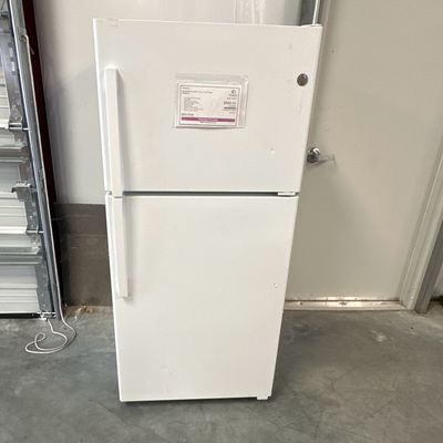 GE 19.2 Cu. Ft. Top-Freezer Refrigerator White S&amp;D