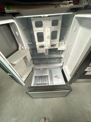 Samsung RF30BB660012 Bespoke 30.1-cu ft Smart French Door Refrigerator with Dual Ice Maker and Door within Door