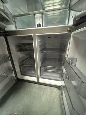 Samsung RF29A9671SROB 29 cu. ft. Smart 4-Door Flex™ Refrigerator with Beverage Center and Dual Ice Maker in Stainless Steel